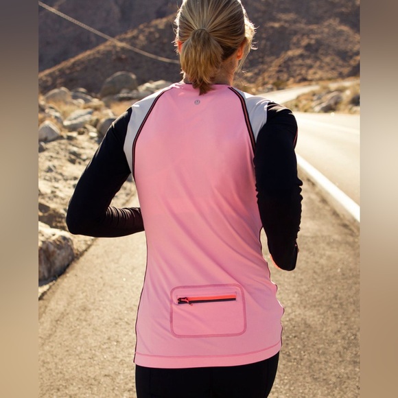 EUC Lululemon Run: Layer Me Long Sleeve Size 6/8 - Picture 4 of 9
